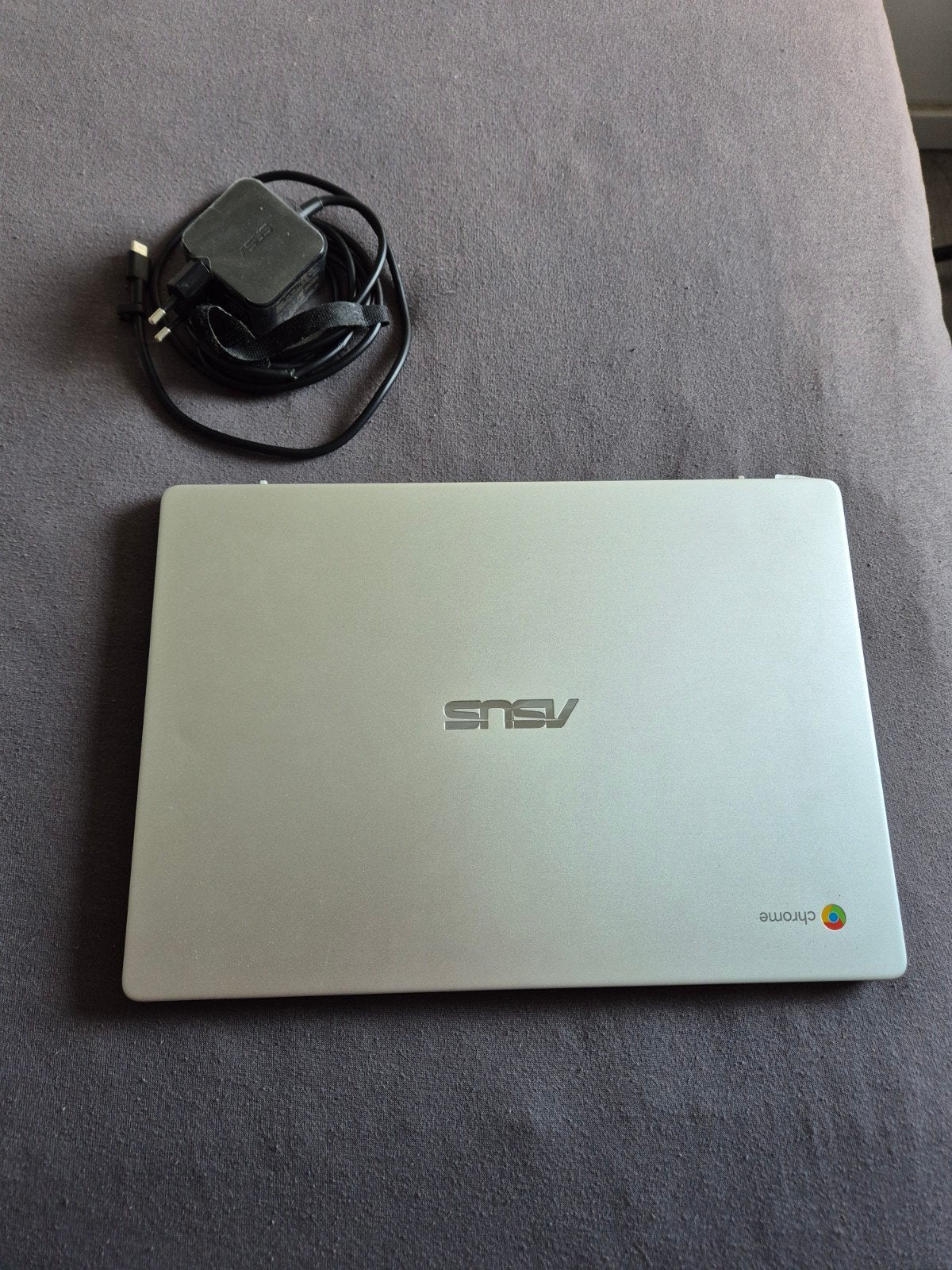 ASUS Chromebook Flip C101PA - Zo goed als nieuw, Computers en Software, Chromebooks, Ophalen, 4 GB of minder, Qwerty, ASUS