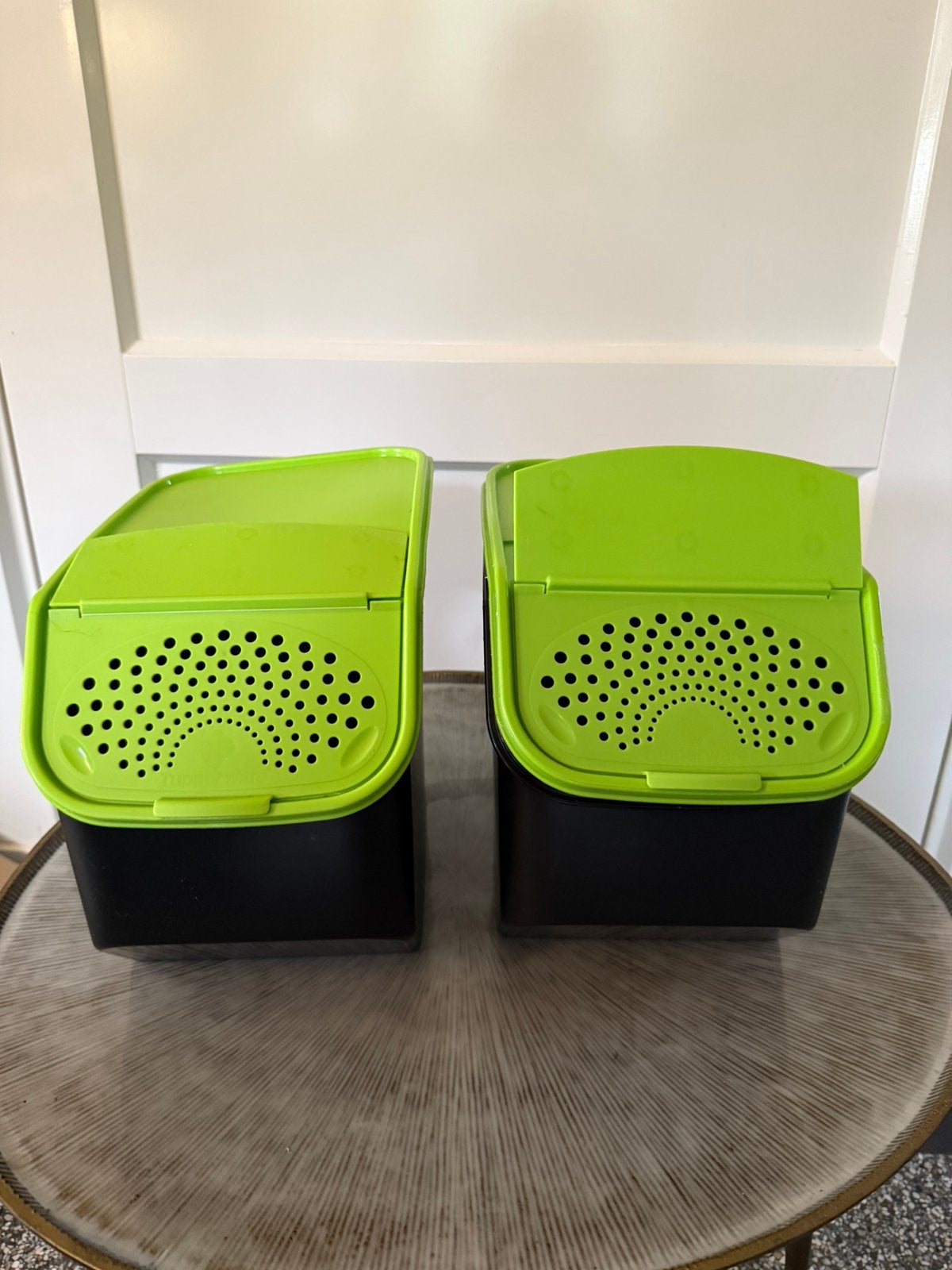 Nieuw 2 Tupperware bewaardozen zwart-groen, Ophalen of Verzenden, Nieuw, Overige kleuren, Bewaardoos