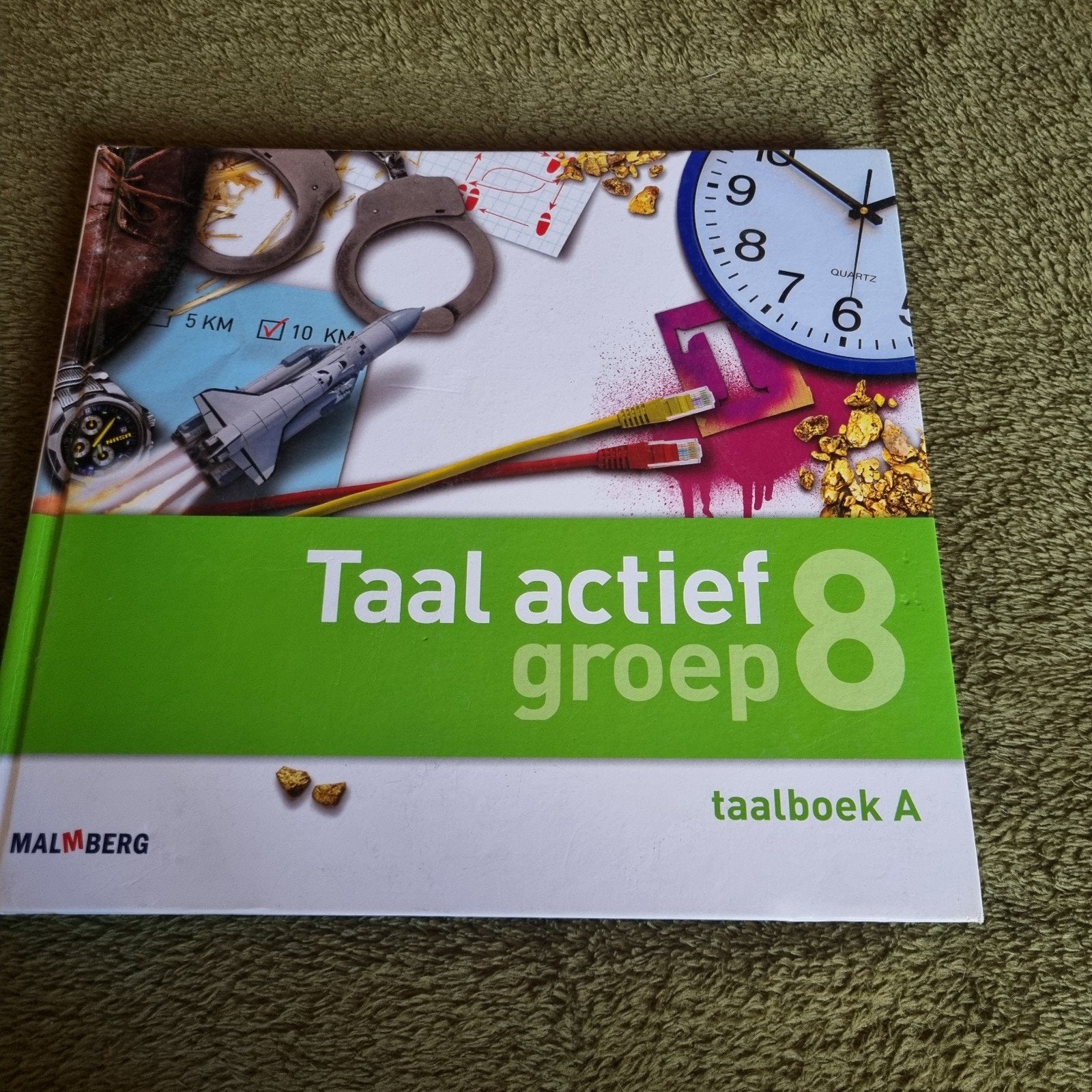 Groep 8 Taal actief  taalboek A - Malmberg basisschool taal, Ophalen of Verzenden, Gelezen