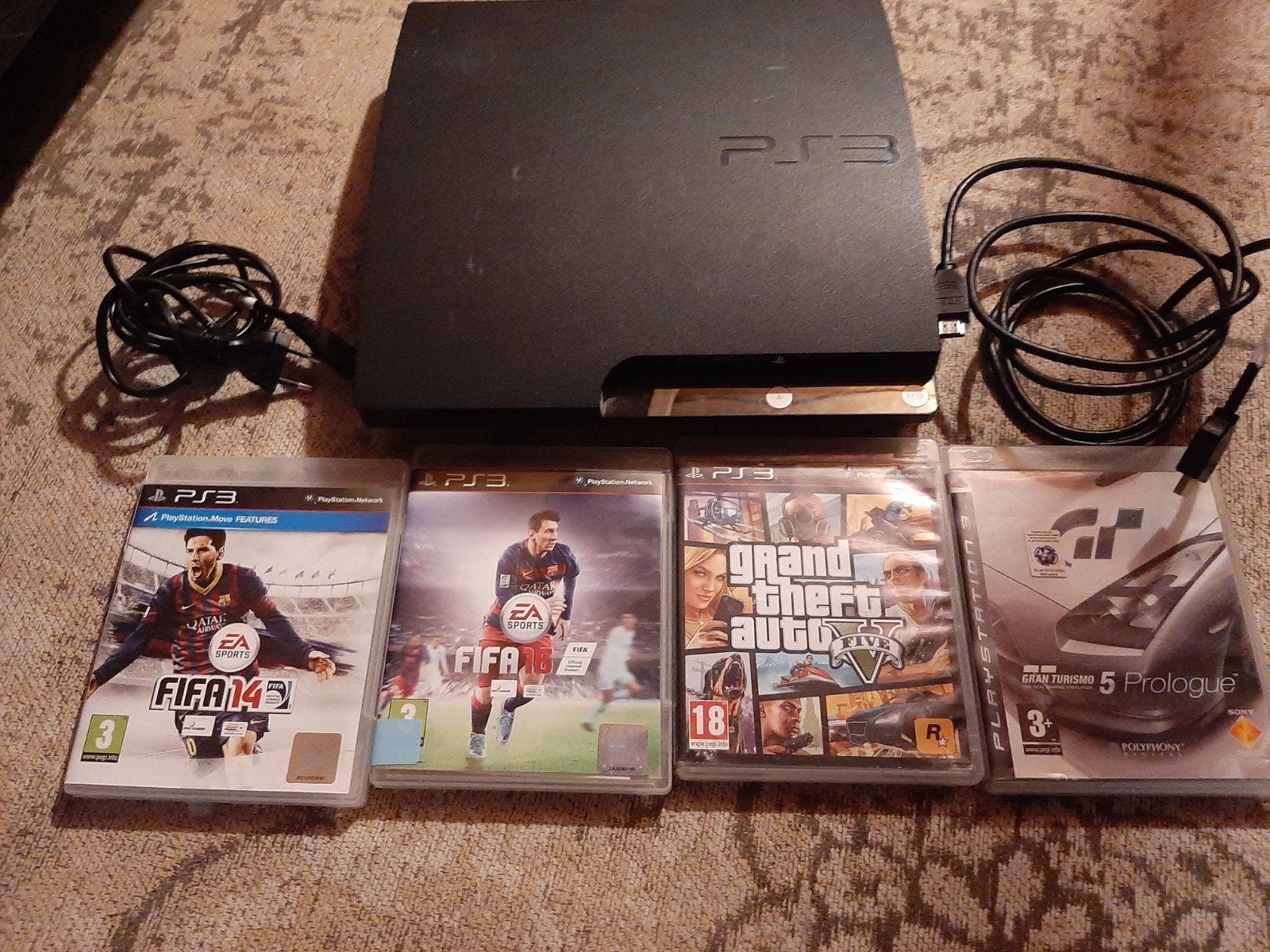 PlayStation 3 met 4 spellen: FIFA 14, FIFA 16, GTA V, GT5, Ophalen, Gebruikt, Vanaf 18 jaar, Eén computer