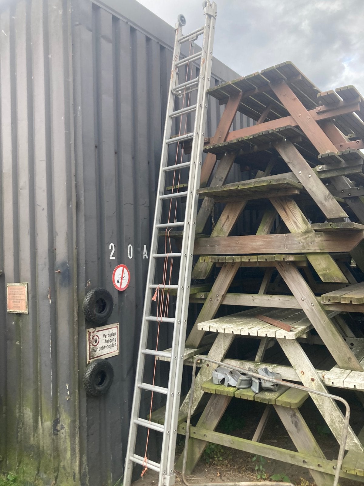 Picknicktafels van 1,50 tot 3 meter lang, Ophalen, Zo goed als nieuw, Rechthoekig, Kinderpicknicktafel