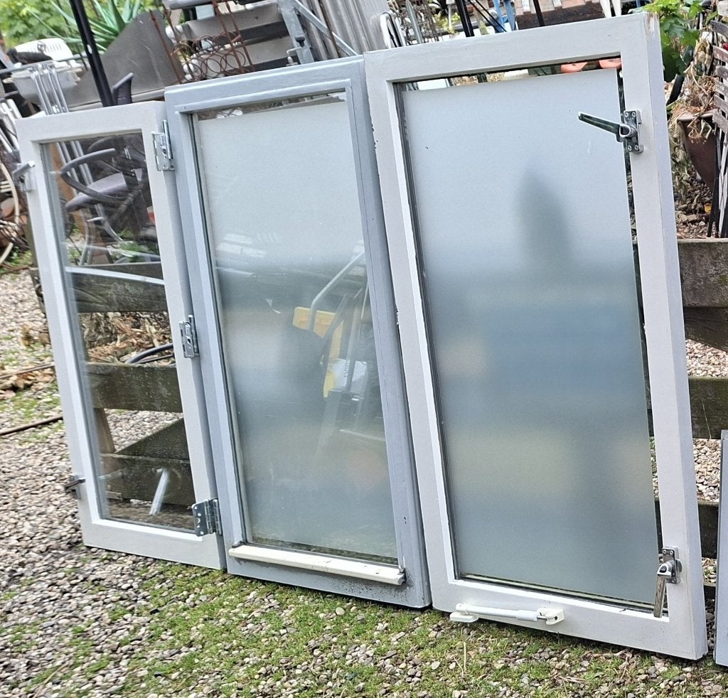 Hardhouten ramen met enkel en melkglas, Ophalen, Gevelraam of Ruit, Gebruikt, 80 tot 120 cm
