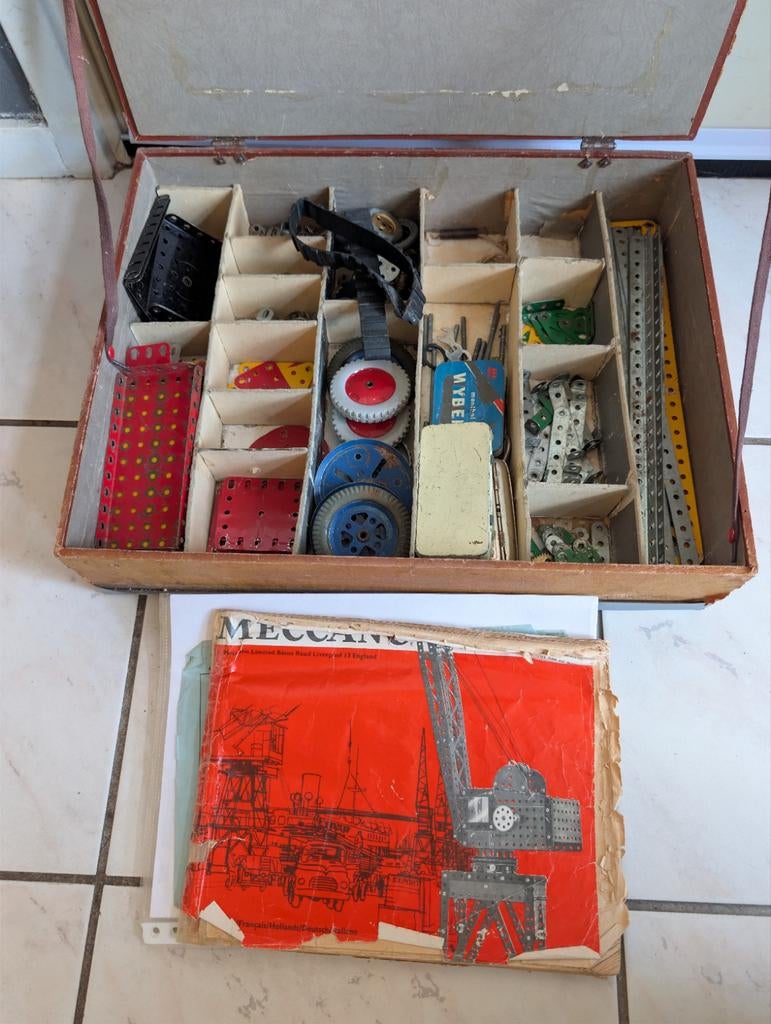 Meccano doos oud jaren  50 60 boekjes enz, Antiek en Kunst, Ophalen of Verzenden