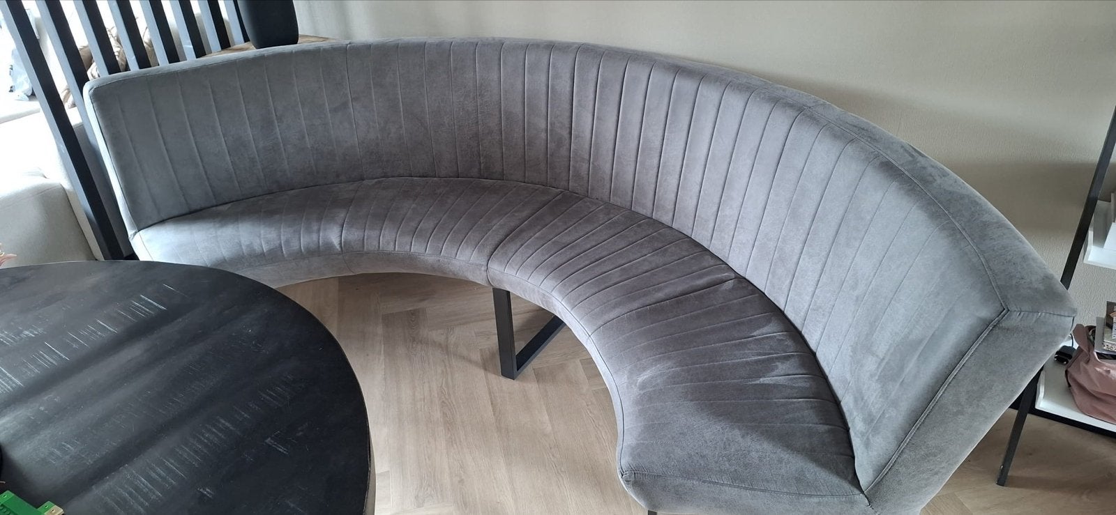 Half ronde eethoek bank - Grijs - Met lichte beschadigingen, Ophalen, Gebruikt, 100 tot 125 cm, 300 cm of meer