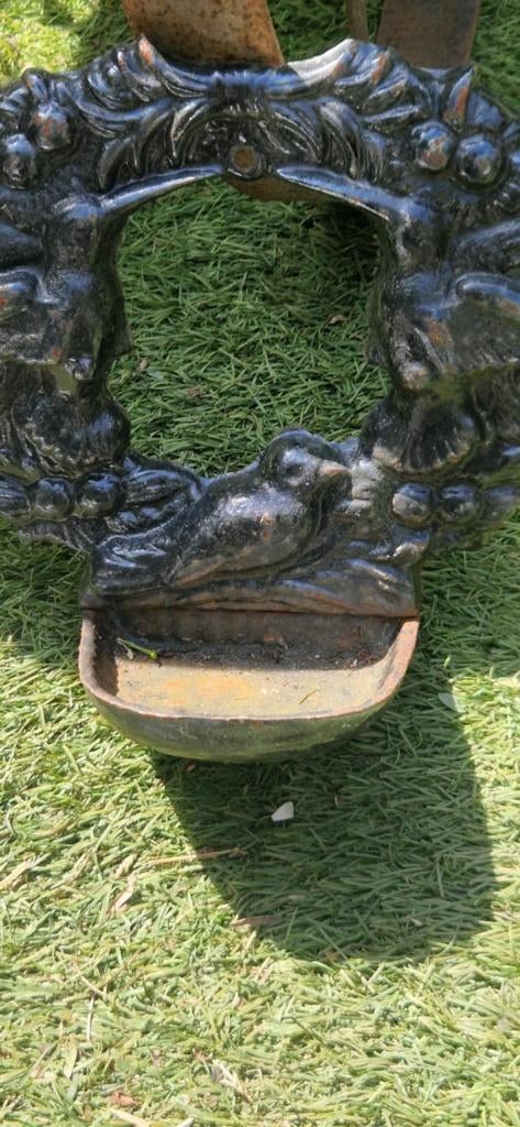 Gietijzeren vogelbakje voor a.d. wand(brocante), Ophalen of Verzenden, Gebruikt