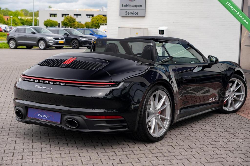Porsche 911 992 Cabrio 3.0 Carrera S PDK|1 Eig.|SportChrono|, Auto's, Porsche, Automaat, Achterwielaandrijving, Cabriolet, 4 stoelen