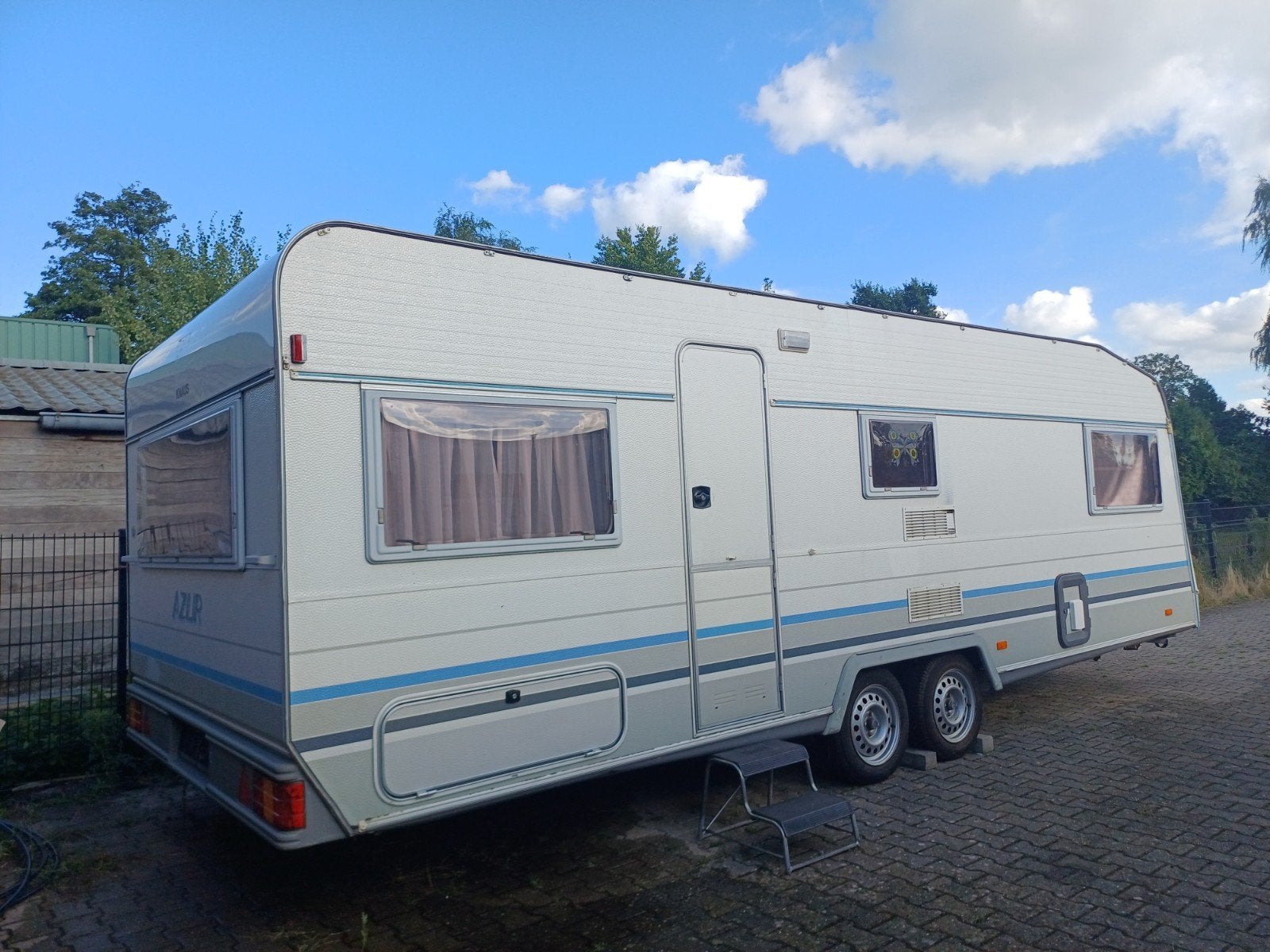 Knaus Azür, Rondzit, Dwarsbed, Particulier, 6 tot 7 meter
