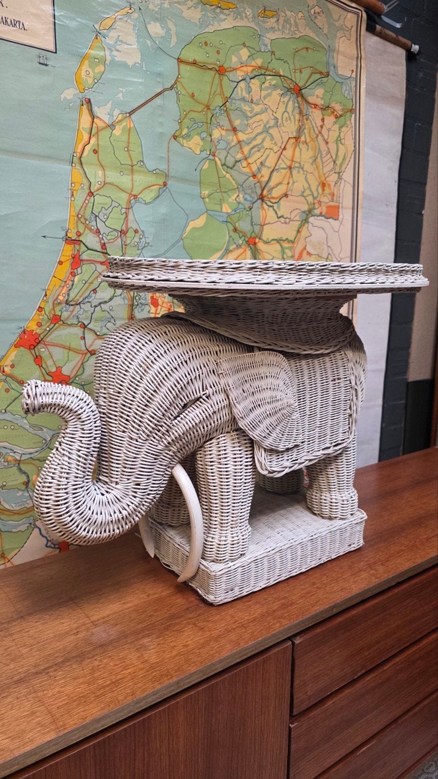 vintage rotan/rieten olifant bijzettafel/plantentafel, Ophalen, Huis en Inrichting