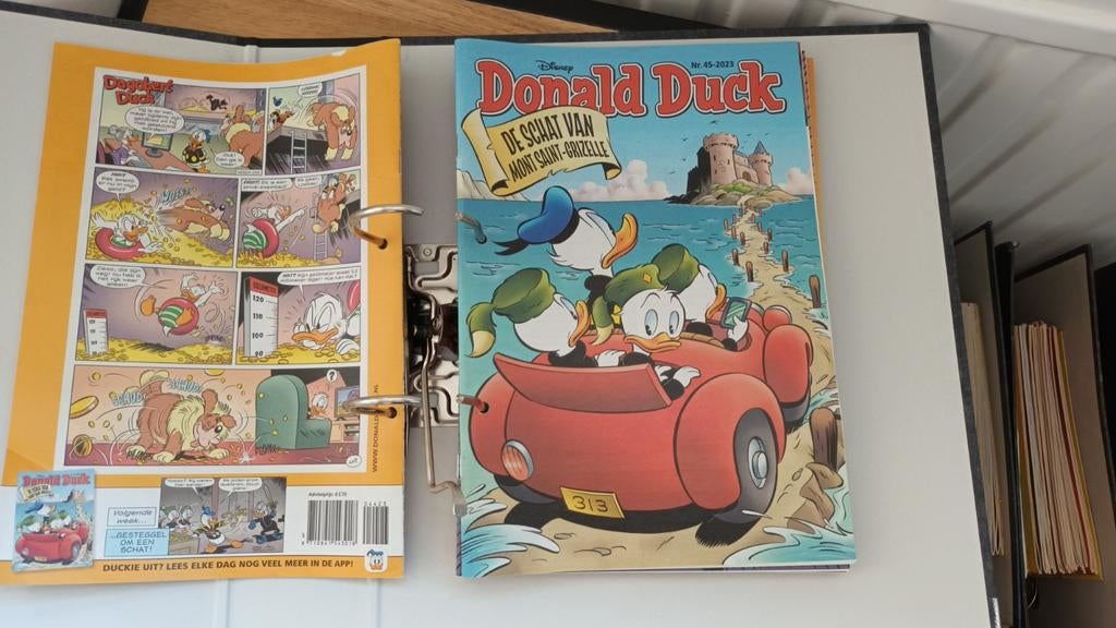Dikke map met Donald Duck weekbladen uit 2023!, Europa, Ophalen of Verzenden, Zo goed als nieuw, Meerdere comics