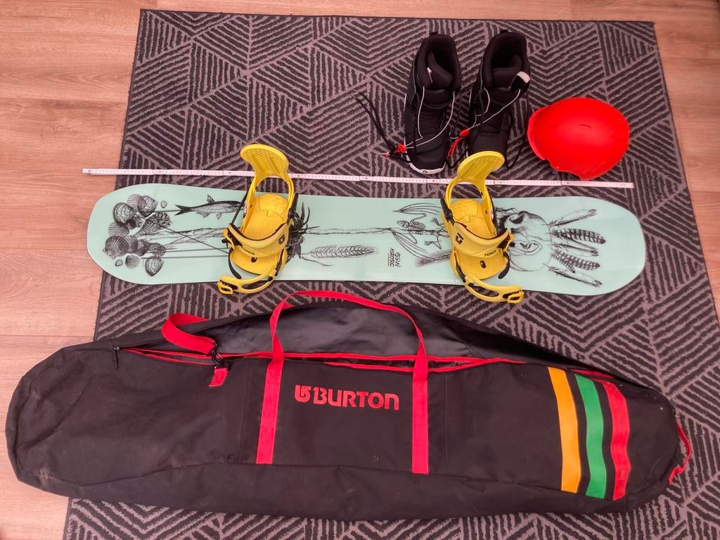Volledige snowboard set, Sport en Fitness, Snowboarden, Ophalen, Zo goed als nieuw, Board