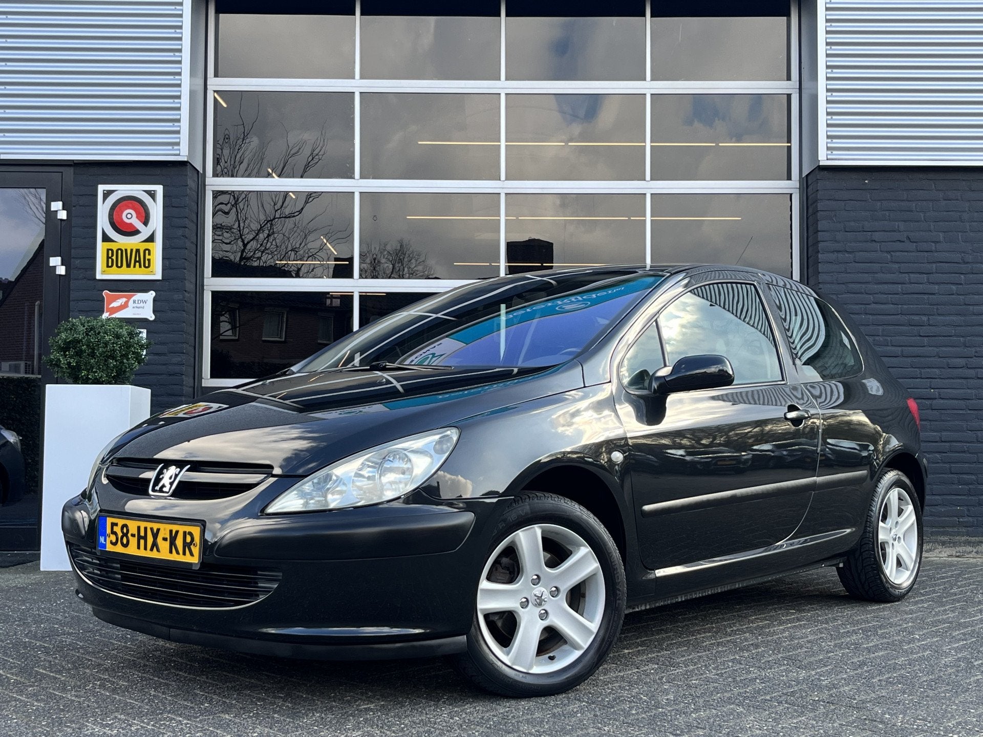 Peugeot 307 1.6-16V XSI, Airco, Radio, NAP, APK (bj 2002), Voorwielaandrijving, Lederen bekleding, Zwart, 4 cilinders