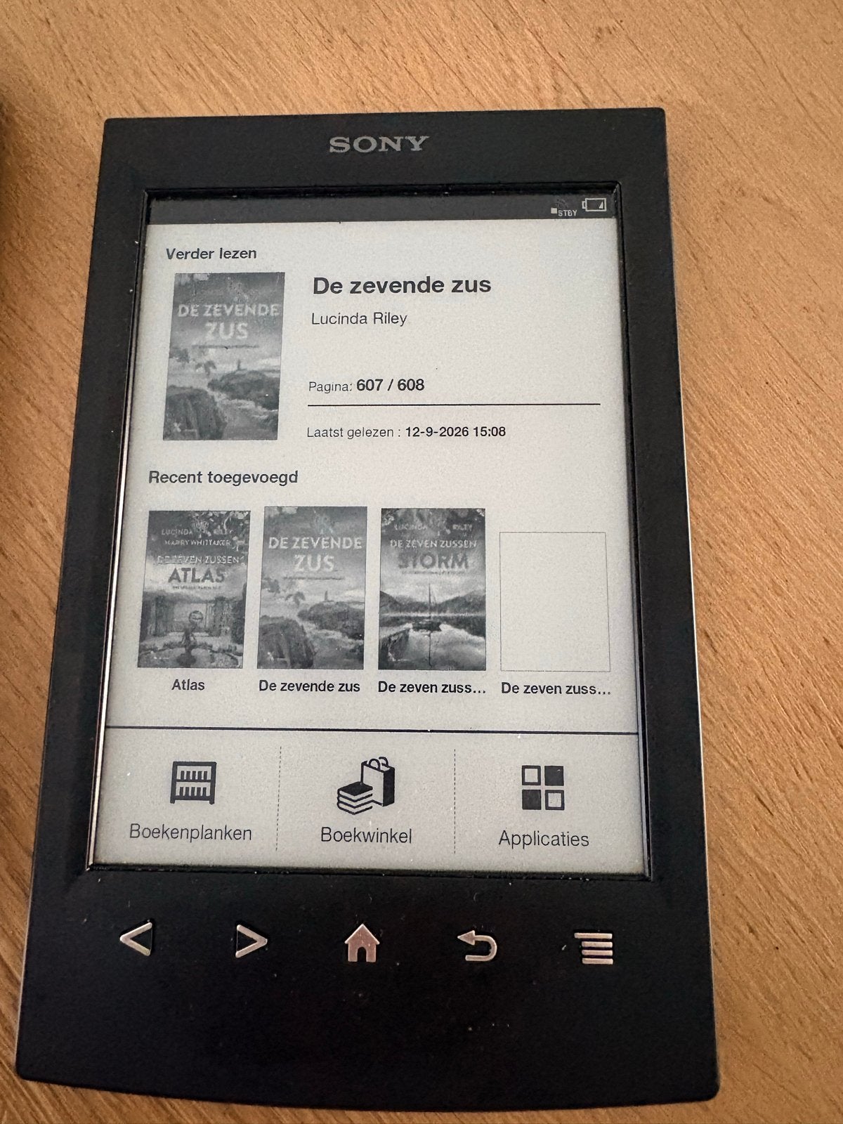 Sony Reader PRS-T2 e-reader met hoesje, Computers en Software, Gebruikt, Ophalen of Verzenden, 4 GB of minder, Touchscreen