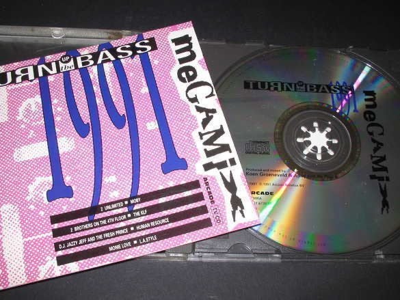 Turn up the Bass - Megamix 91 - TUTB, Cd's en Dvd's, Cd's | Dance en House, Ophalen of Verzenden, Gebruikt, Disco