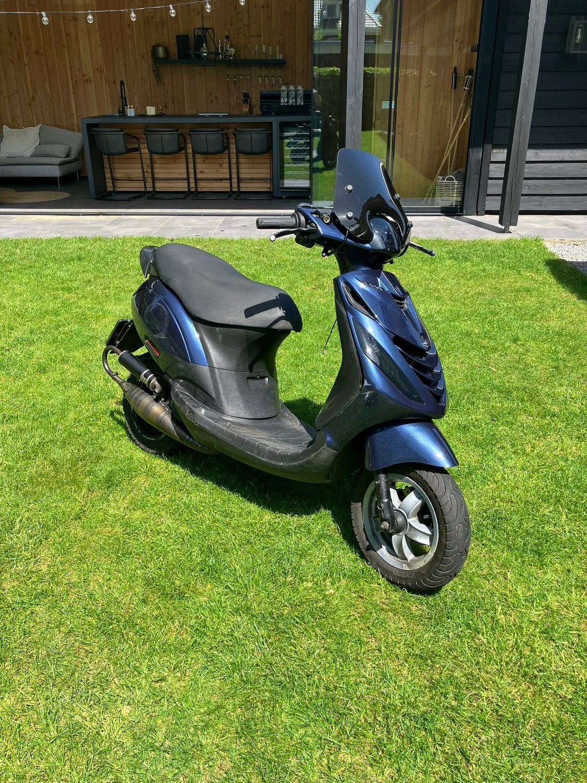 Piaggo zip 70cc, Fietsen en Brommers, Scooters | Piaggio, Zo goed als nieuw, Zip, Tweetakt, Ophalen of Verzenden