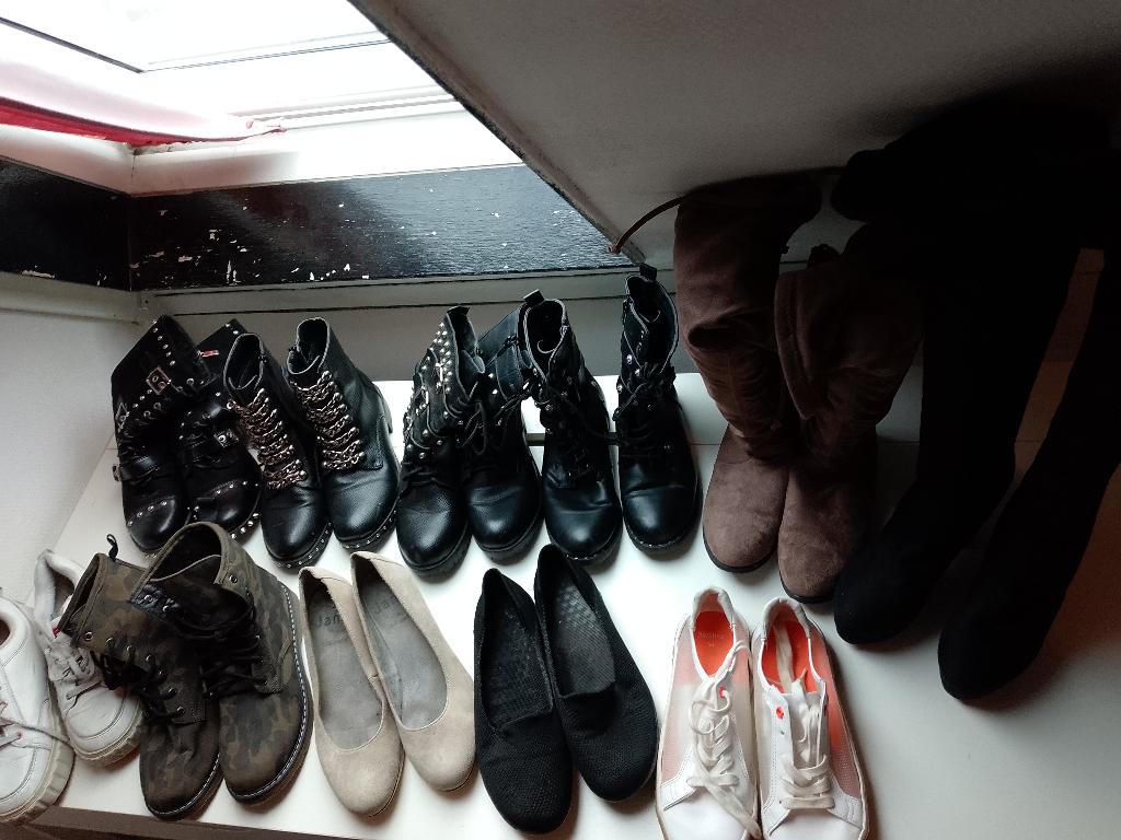 Pakket Dames Schoenen en Laarzen Maat 38 Totaal 11 Paar, Overige kleuren, Overige typen, Fila, jana, le scarpe enz, Ophalen of Verzenden