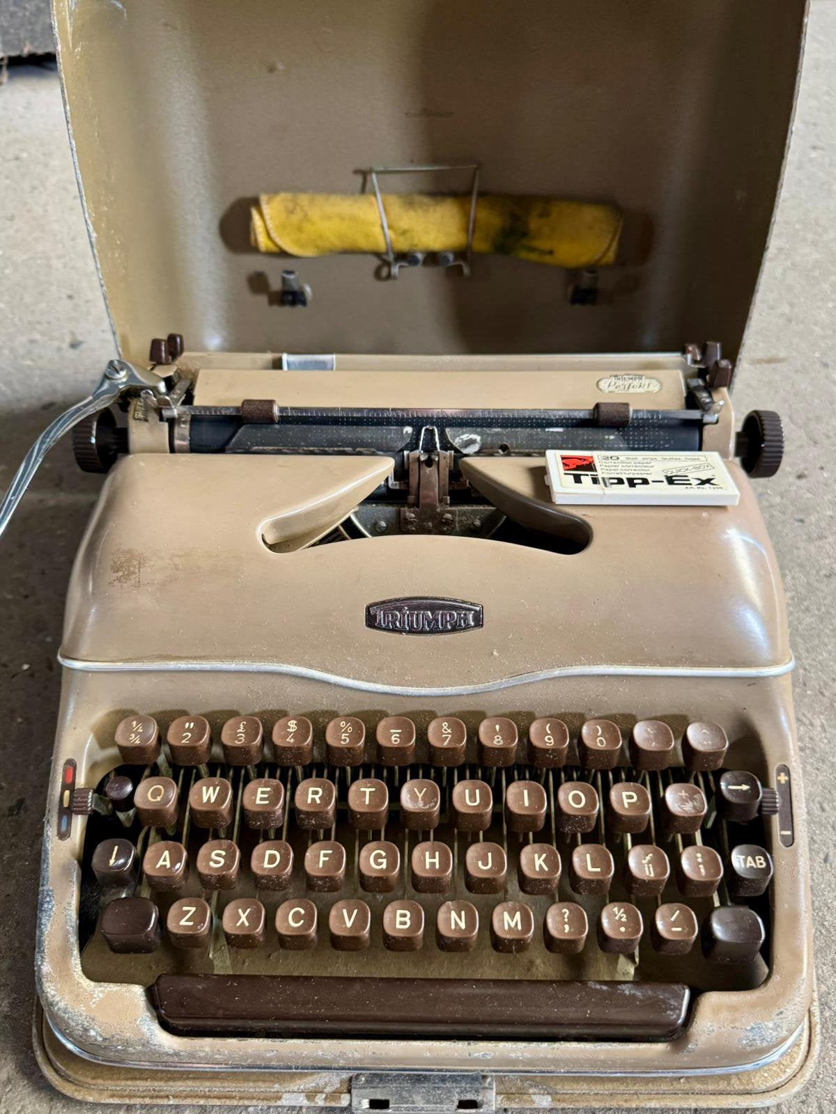 Oude typemachine, Ophalen of Verzenden, Zo goed als nieuw