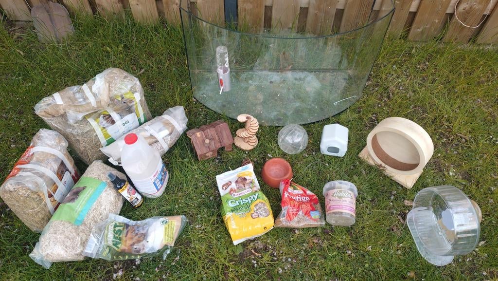 Halfrond terrarium glas + hamster scaping spullen (77x36x46), Kooi, Muis, 75 tot 110 cm, Ophalen
