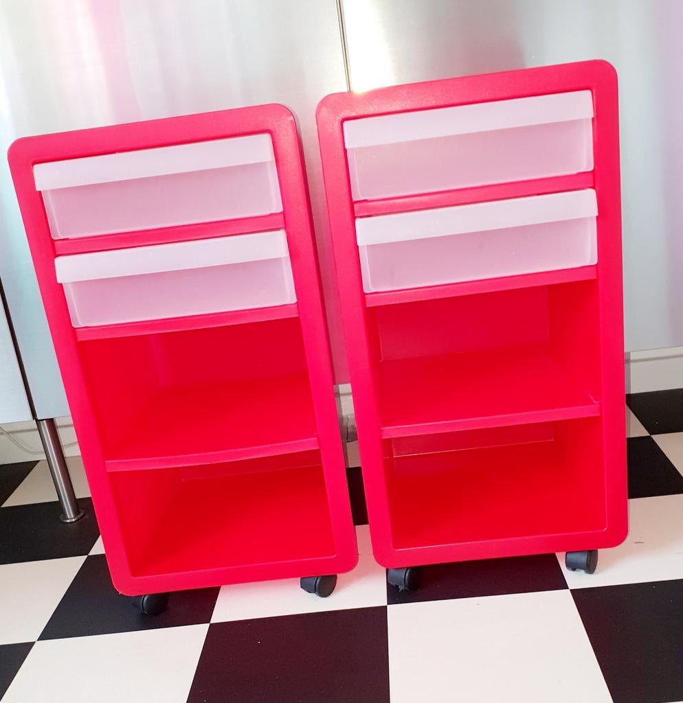 Ikea kastjes vintage design k.m.hagberg rood 2 voor €30,-, Huis en Inrichting, Ophalen, 1 of 2 laden, Modern ikea vintage, 50 tot 100 cm