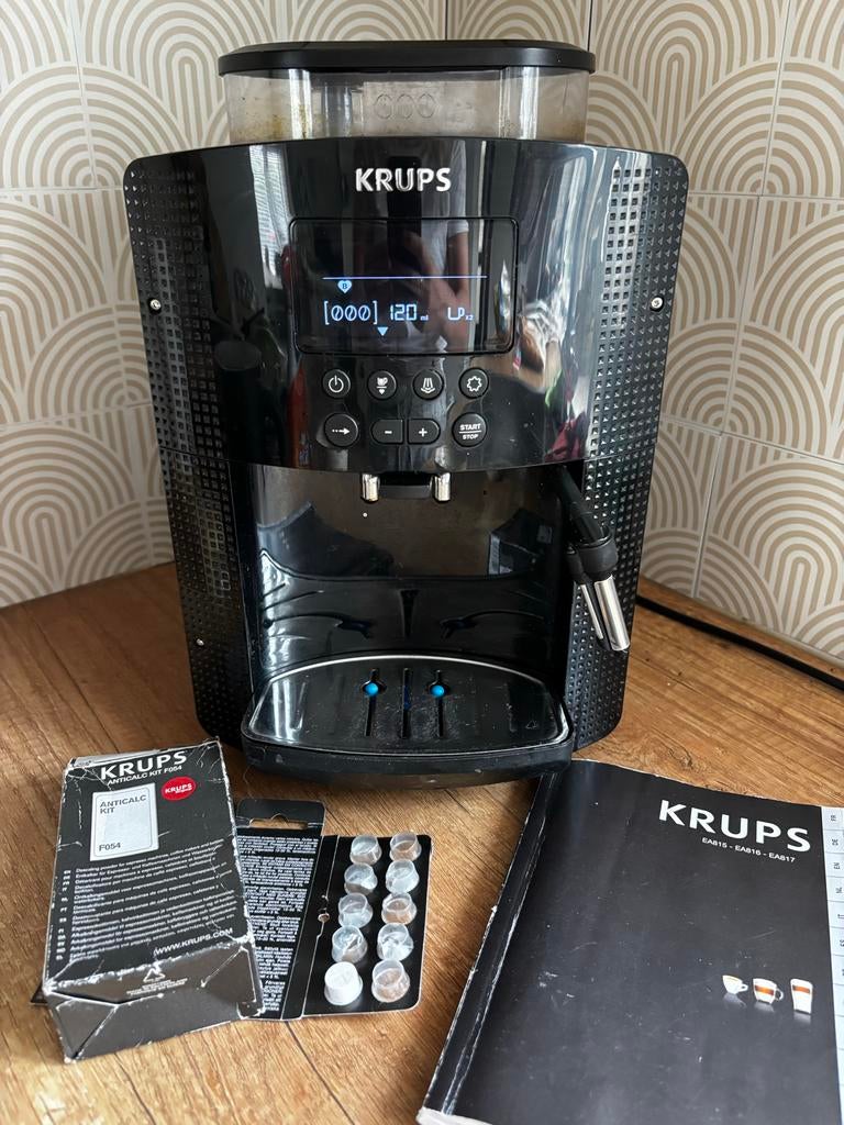 Krups volautomatische espressomachine, Afneembaar waterreservoir, Koffiemachine, Zo goed als nieuw, 4 tot 10 kopjes