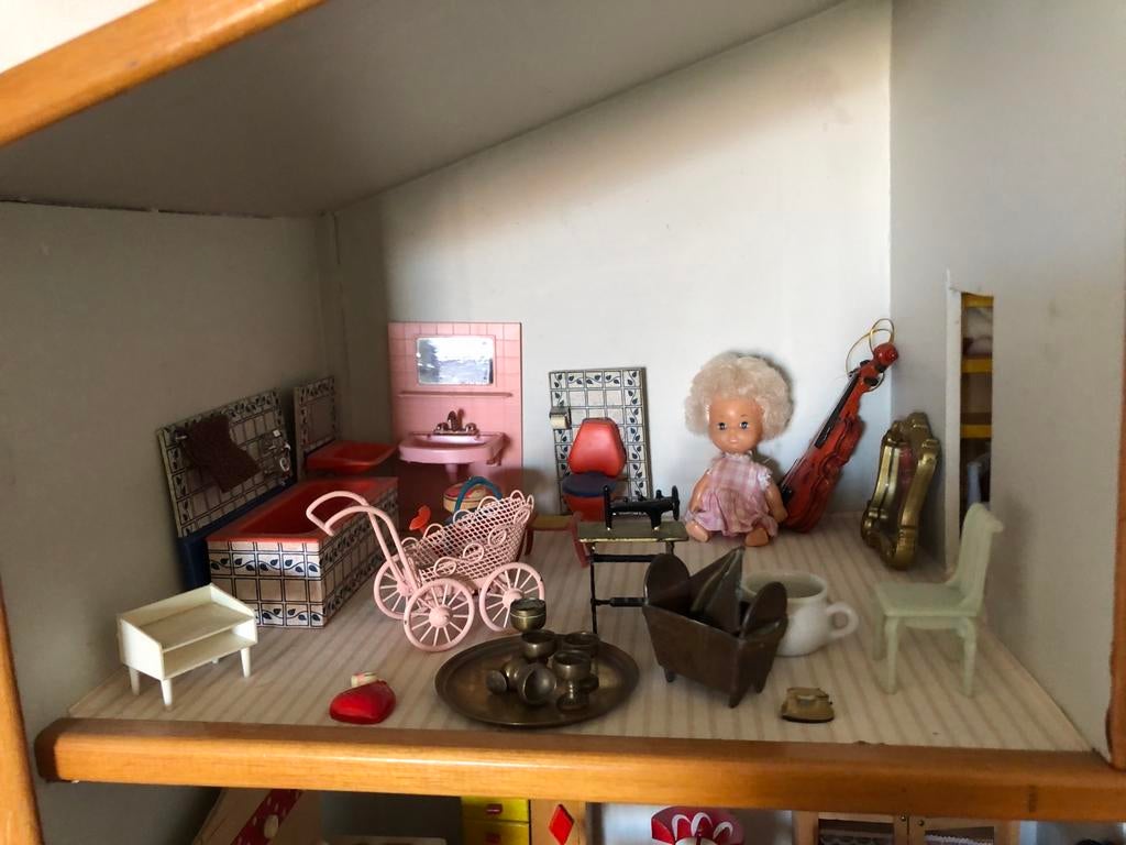 Badkamer blauw voor poppenhuis, Ophalen, Zo goed als nieuw, Poppenhuis