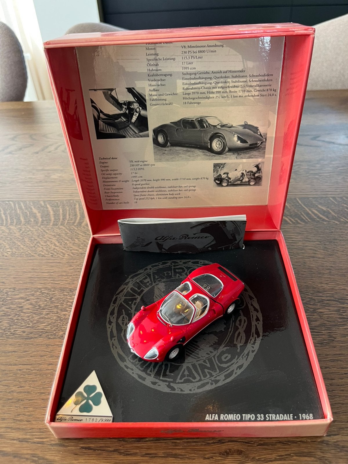 Alfa Romeo Tipo 33 Stradale 1968 nr.1782 van 9999, Ophalen of Verzenden, Zo goed als nieuw, Auto, MiniChamps