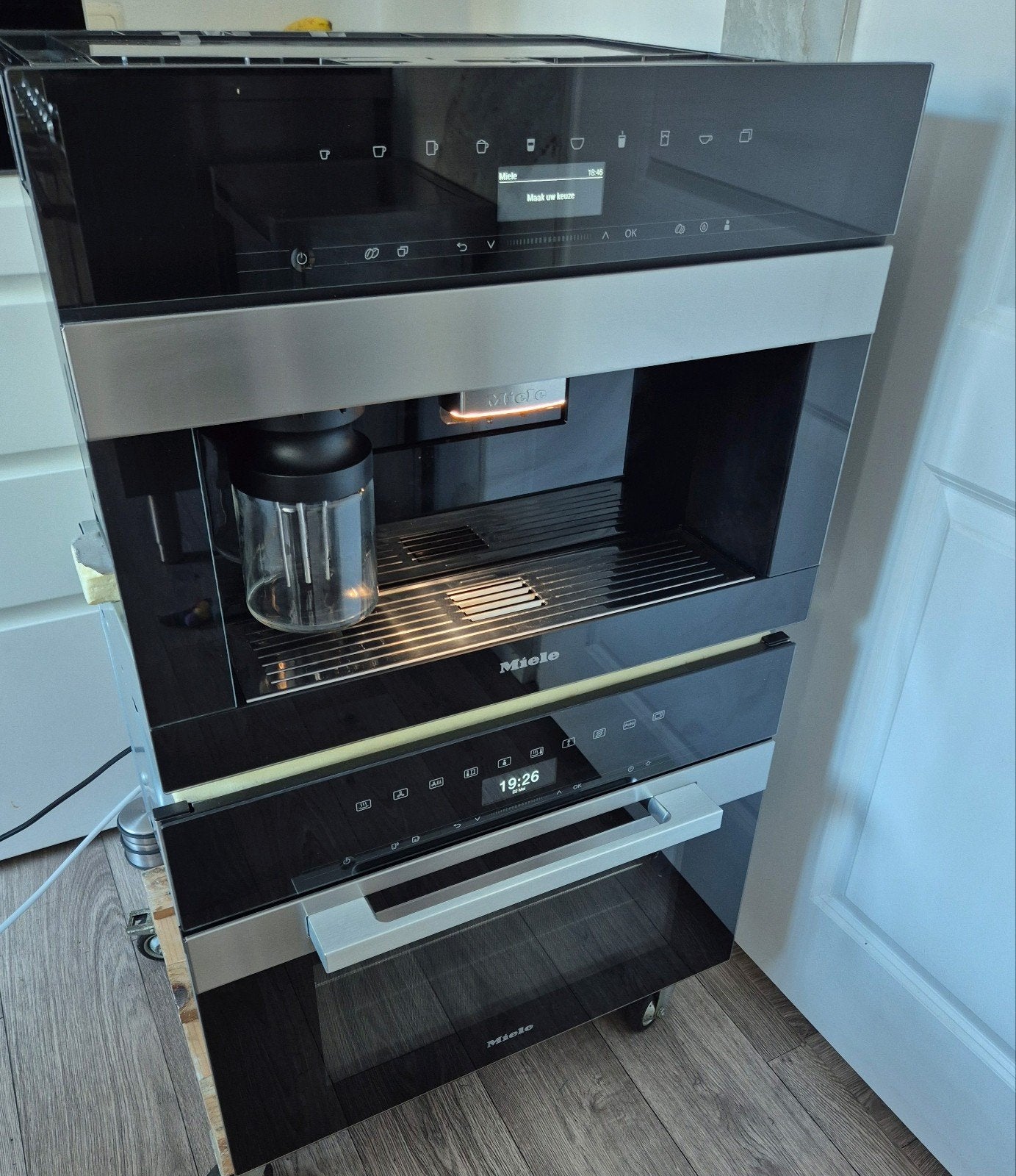 Nieuwste model Miele koffiemachine CVA7445 +combi oven stoom, Ophalen, Gemalen koffie, Afneembaar waterreservoir, 10 kopjes of meer