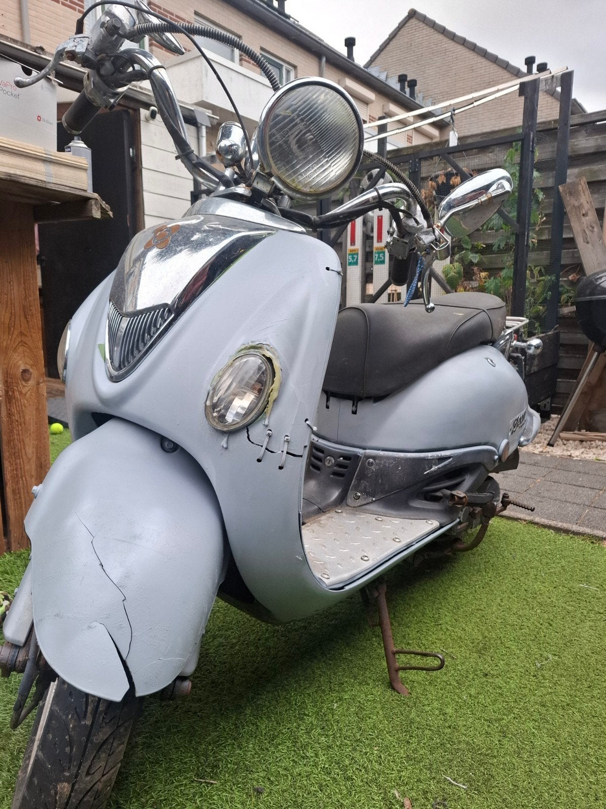 AGM Retro Extra Scooter - Grijs, Fietsen en Brommers, Ophalen, Gebruikt, Benzine, Overige merken