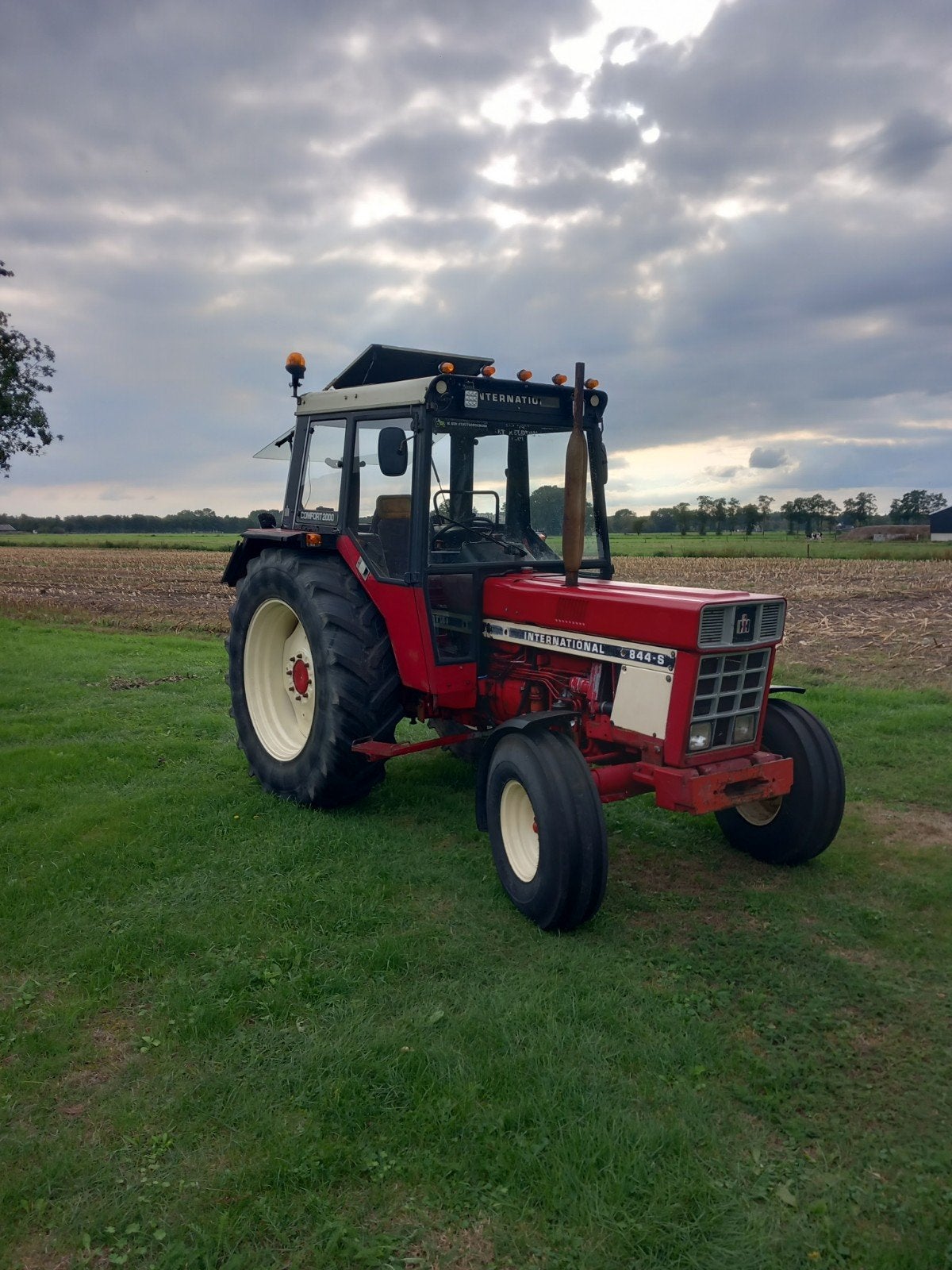 international 844s, Ophalen of Verzenden, Gebruikt, Tot 80 Pk, Case IH