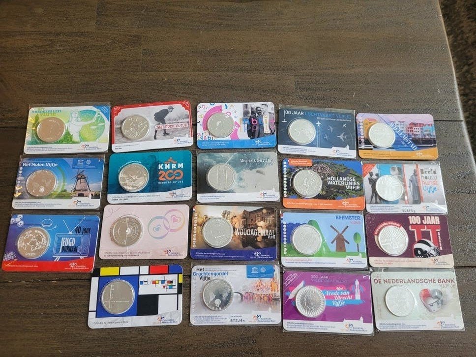 Herdenkingsmunten vijfjes coincards diverse soorten 19x, Ophalen of Verzenden, Koningin Beatrix, Euro's