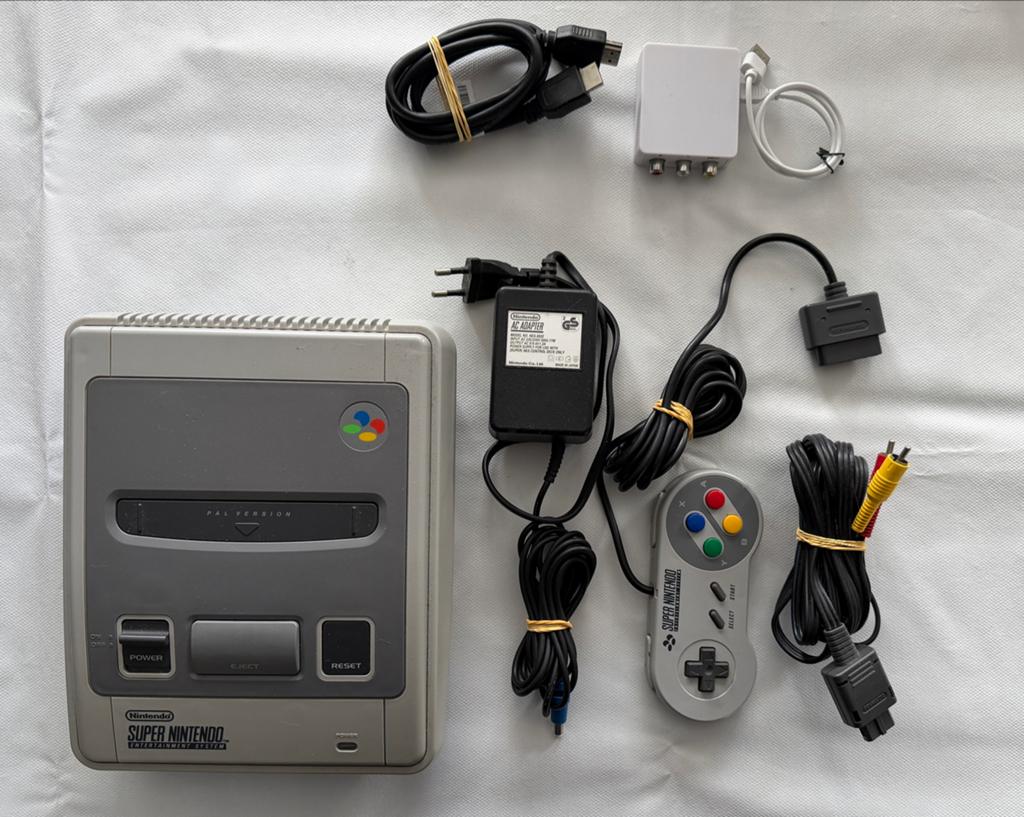 Nintendo SNES One Chip met HDMI-adapter en controller, Spelcomputers en Games, Spelcomputers | Nintendo Super NES, Gebruikt, Met 1 controller
