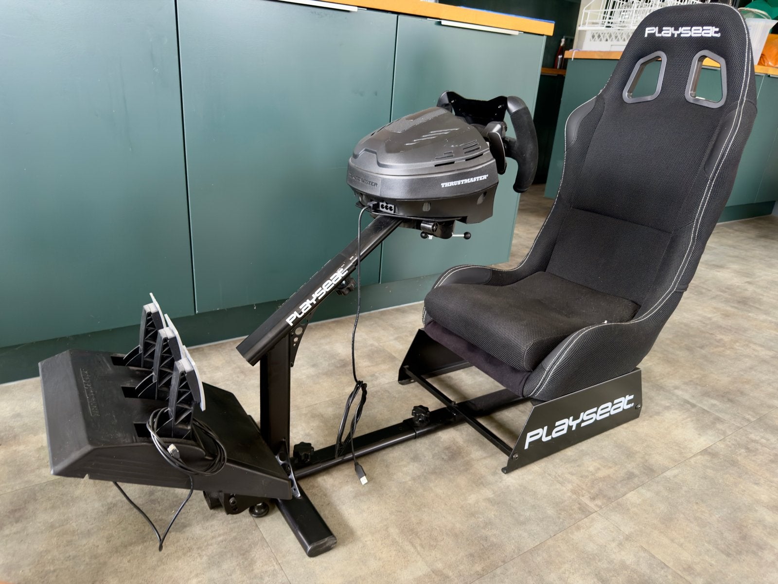 Playseat racestoel met Thrustmaster T300 & F1 stuur, Spelcomputers en Games, Ophalen, Racestoel, Gebruikt, Force feedback