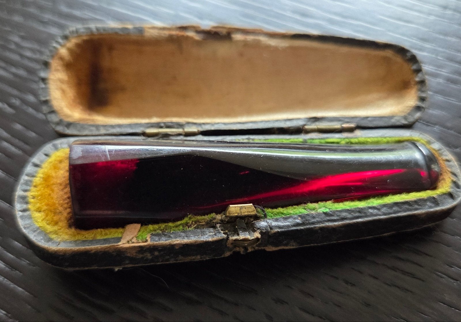 Vintage Dieprode Sigarettenhouder in Originele Koffer, Ophalen of Verzenden, Gebruikt, Overige typen