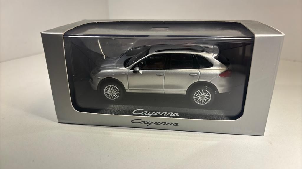 Porsche cayenne minichamps 1.43, Auto, Ophalen of Verzenden, MiniChamps, A