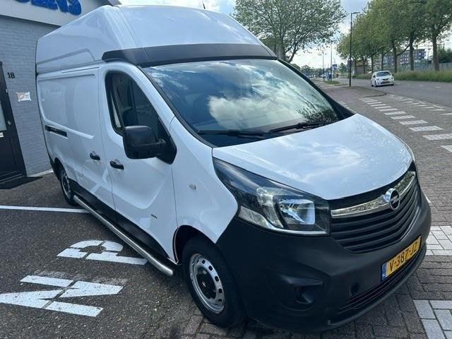 Opel Vivaro 1.6 CDTI L2H2 Edition euro 6 sta hoogte, Auto's, Voorwielaandrijving, Gebruikt, Euro 6, 4 cilinders