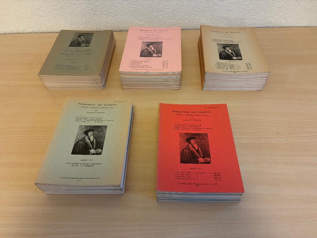 Johannes Calvijn - Stemmen uit Geneve (48 deeltjes, compl.), Ophalen of Verzenden, Johannes Calvijn, Christendom | Protestants