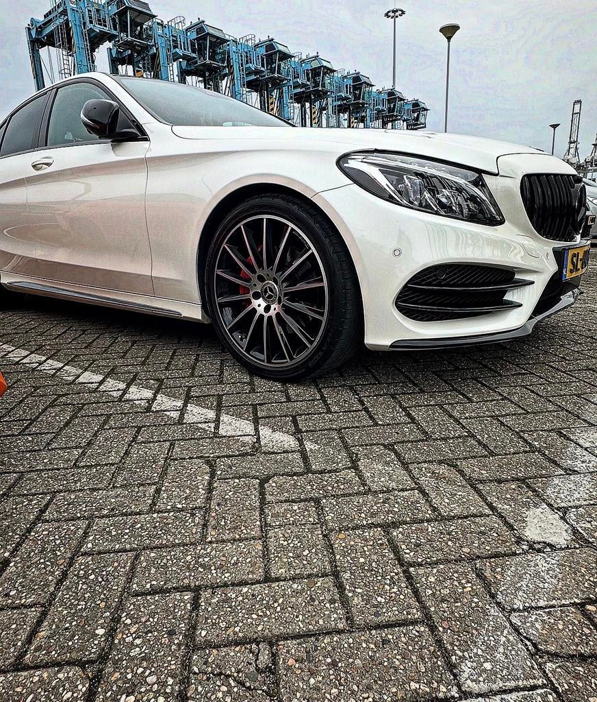 MERCEDES-Benz C-Klasse NIEUW APK, Auto's, Mercedes-Benz, Automaat, Euro 5, 1800 kg, Zwart