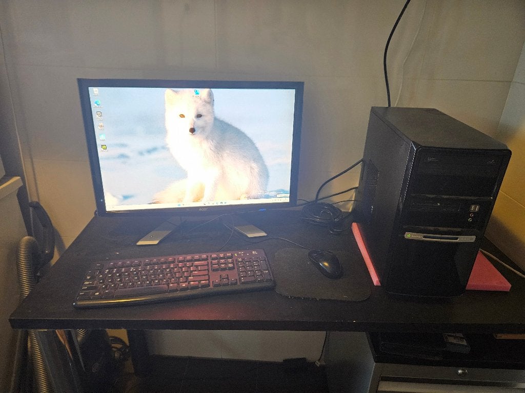Budget Game PC plus monitor, Gaming, SSD, Intel Core i5, 3 tot 4 Ghz