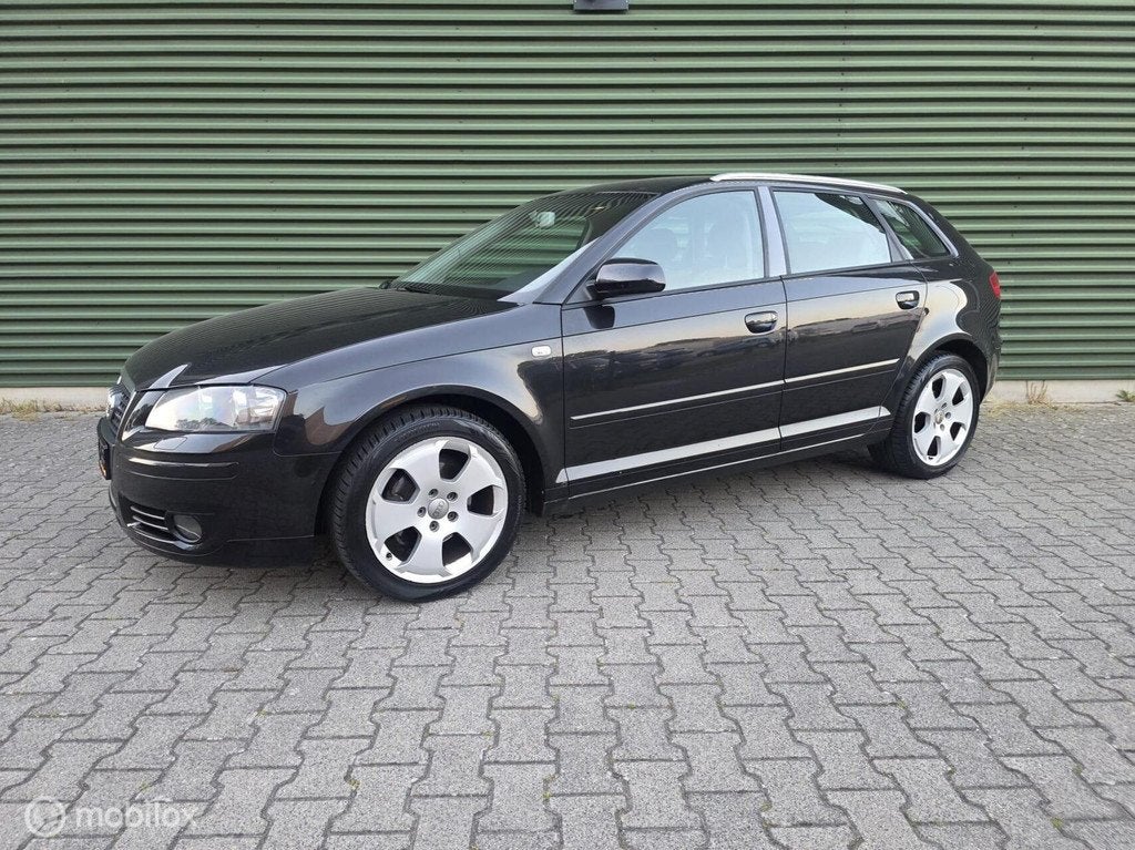 Audi A3 Sportback 1.6|Climatronic|CruiseControl|Nieuwe Apk|, Auto's, Audi, Voorwielaandrijving, Stof, Gebruikt, Beige