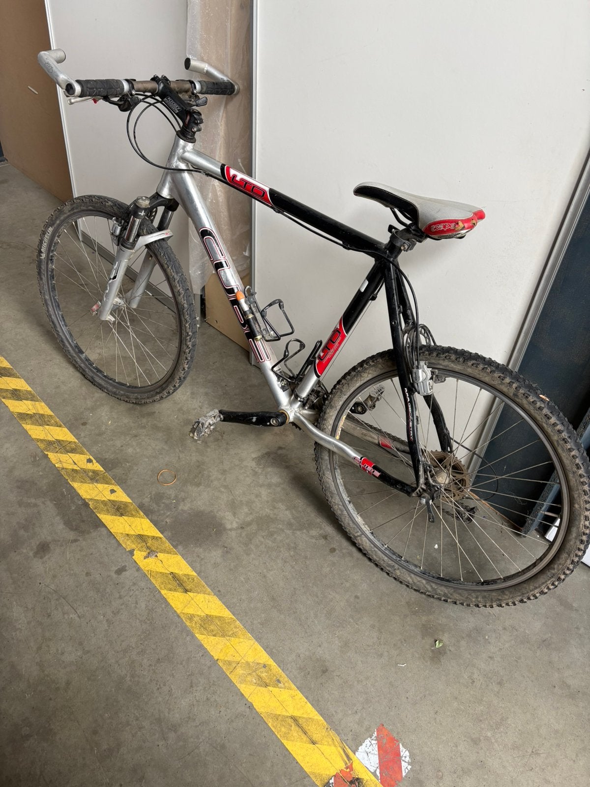 Cube LTD Mountainbike 26 inch Aluminium Opknapper Schijfrem, 26 inch, Zo goed als nieuw, Meer dan 20 versnellingen, Ophalen