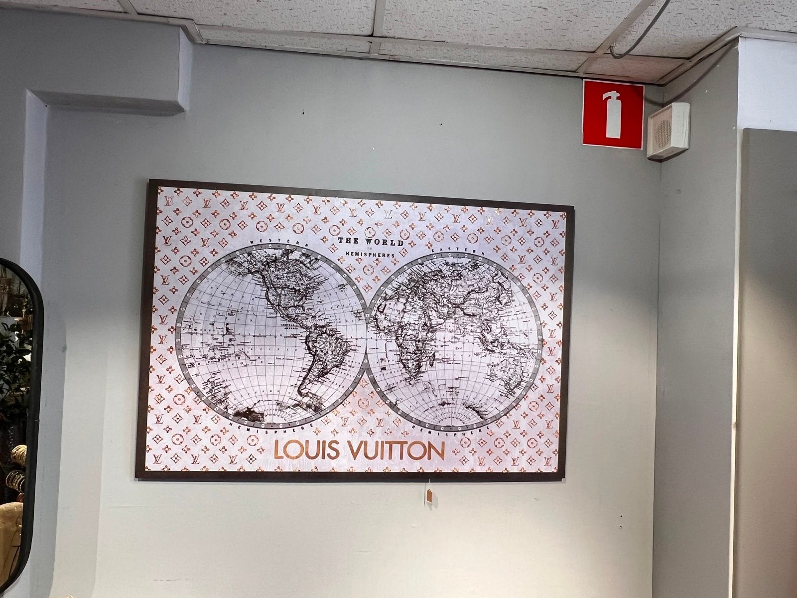 Uniek Louis Vuitton glasschilderij - Nieuwstaat, Ophalen, Meerkleurig, Nieuw, Modern