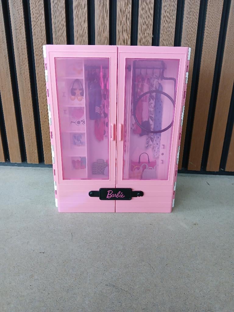 Barbie kledingkast, Kinderen en Baby's, Speelgoed | Poppen, Ophalen, Gebruikt, Barbie