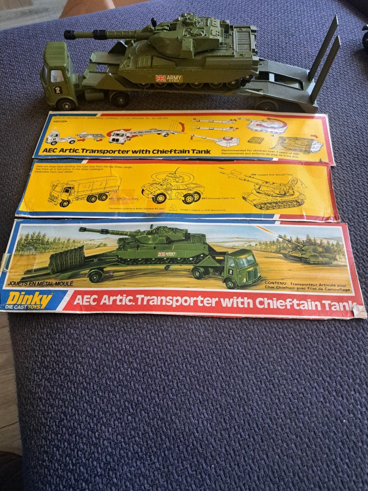 dinky toys meccano england model aec artic transporter/tank, Antiek en Kunst, Antiek | Speelgoed, Ophalen of Verzenden