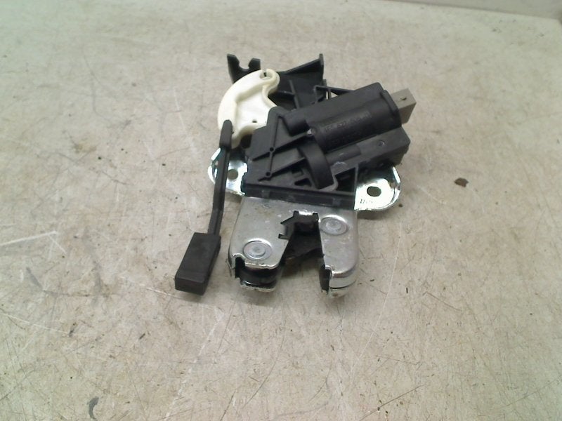 Achterklepslot Volkswagen Eos (1F7/F8) 2008 4F5827505D, Gebruikt, Volkswagen, Volkswagen AG, Kundenbetreuung@volkswagen.de