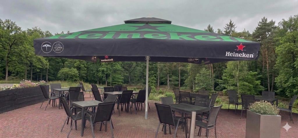 Grote Heineken Horeca Parasol - 5x5m - Zo goed als nieuw, Ophalen, Zo goed als nieuw, Meer dan 4 meter, Stokparasol