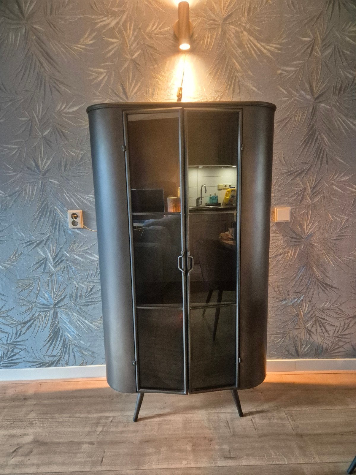 Industriële vitrinekast (Dutchbone) met glazen deuren, Ophalen, Met deur(en), Industrieel, Modern, 50 tot 100 cm