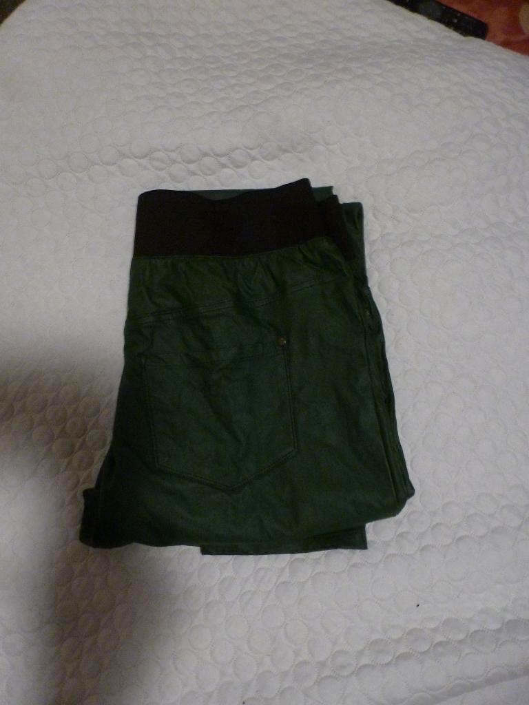 NORAH imitatie leer TREGGING broek groen 44 -GRATIS zend, Verzenden, Maat 42/44 (L), Zo goed als nieuw, Lang