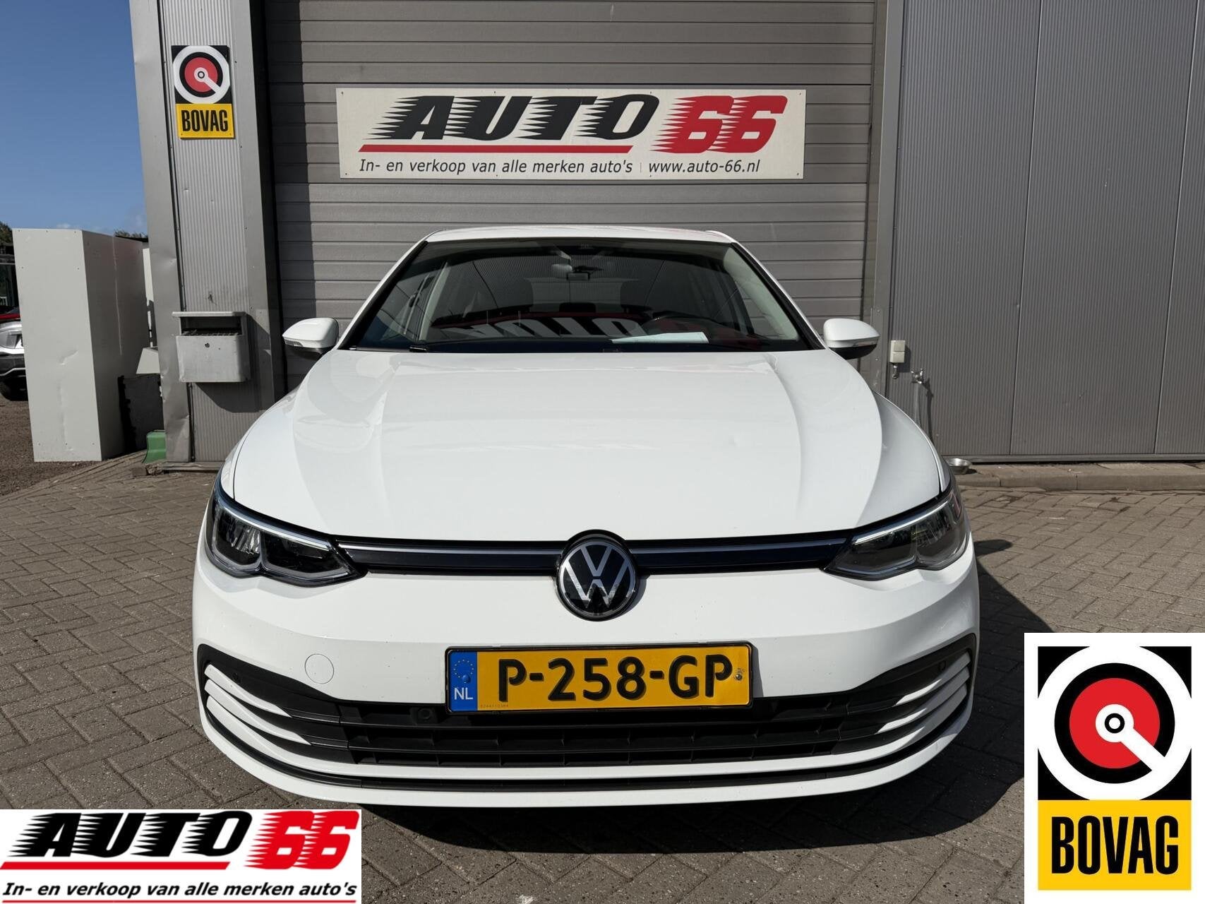 Volkswagen Golf 1.0 TSI Life, Voorwielaandrijving, Stof, Gebruikt, Met garantie (alle)