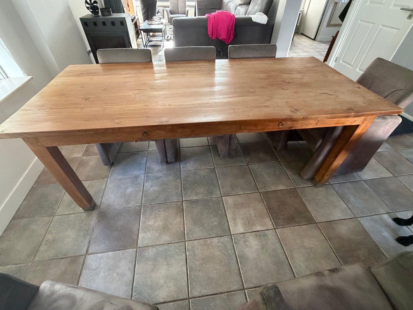 Robuuste houten eettafel met 7 stoelen, Ophalen, Gebruikt, 100 tot 150 cm, 200 cm of meer