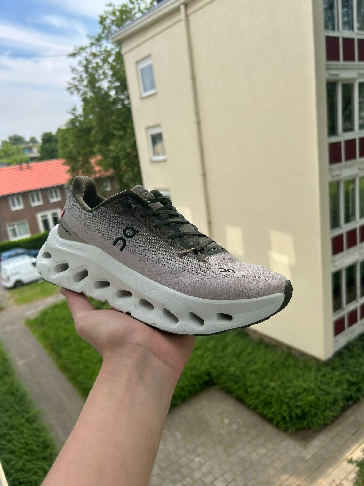 On Running OnCloud Cloudtilt Olive Desert Sneakers Maat 40, Overige kleuren, Nieuw, Ophalen of Verzenden, Sneakers of Gympen