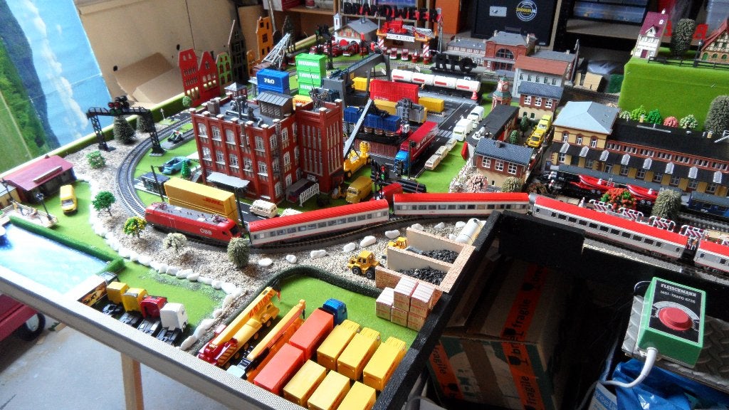 Te koop trein baan compleet van piko, Hobby en Vrije tijd, Modeltreinen | H0, Gelijkstroom, Overige typen, Piko, Ophalen of Verzenden
